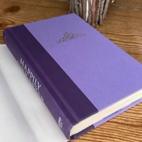 Happy ever after book - Picture 3 of 7